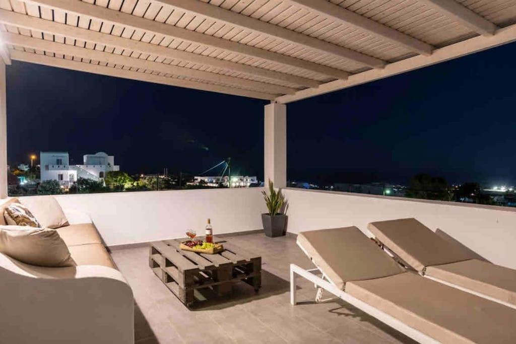 In The Heart Of Fira & Free Pool - Nychteri Suite Zewnętrze zdjęcie
