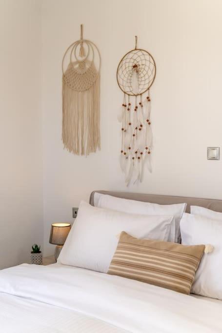 In The Heart Of Fira & Free Pool - Nychteri Suite Zewnętrze zdjęcie
