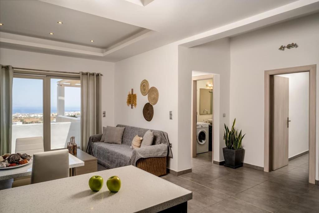In The Heart Of Fira & Free Pool - Nychteri Suite Zewnętrze zdjęcie